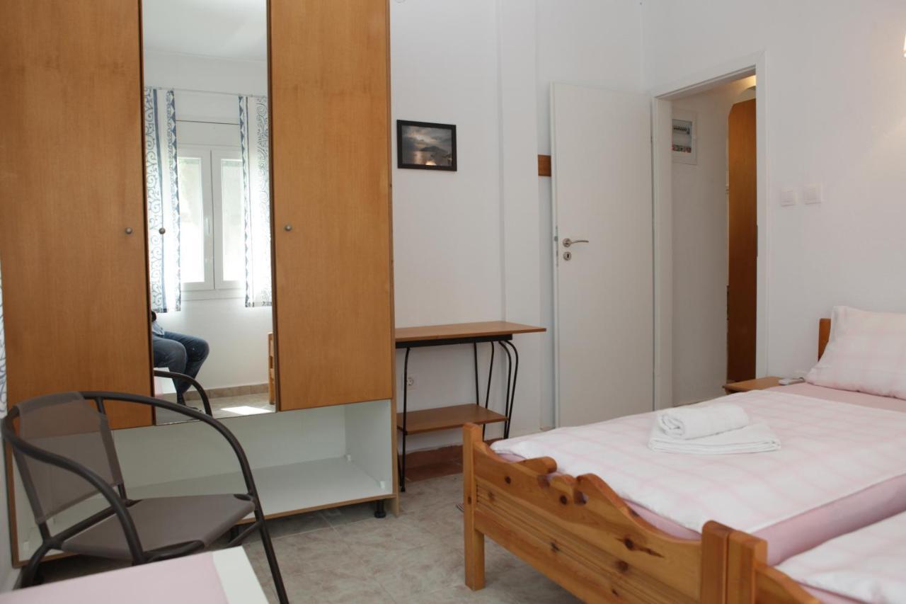 O Pyrgos Accommodations Panormos  Eksteriør bilde
