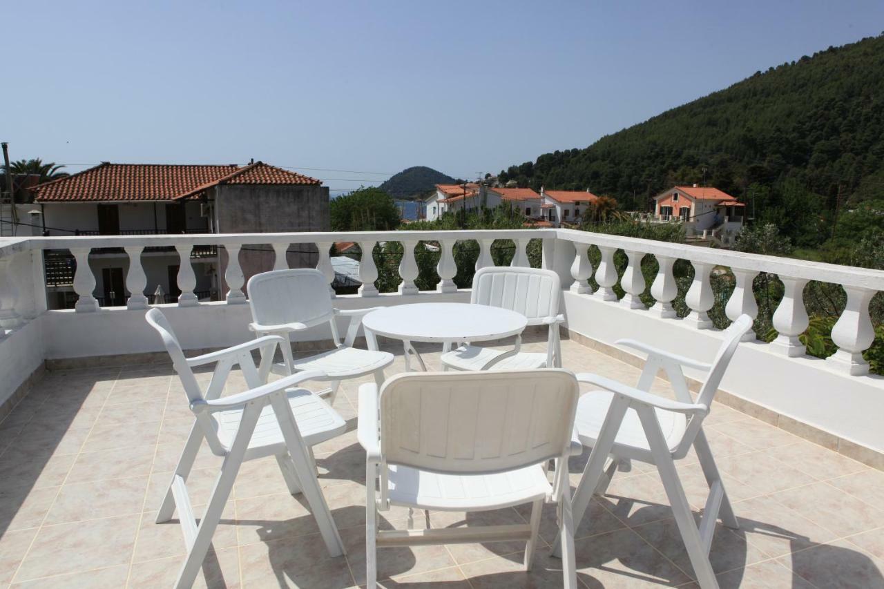 O Pyrgos Accommodations Panormos  Eksteriør bilde